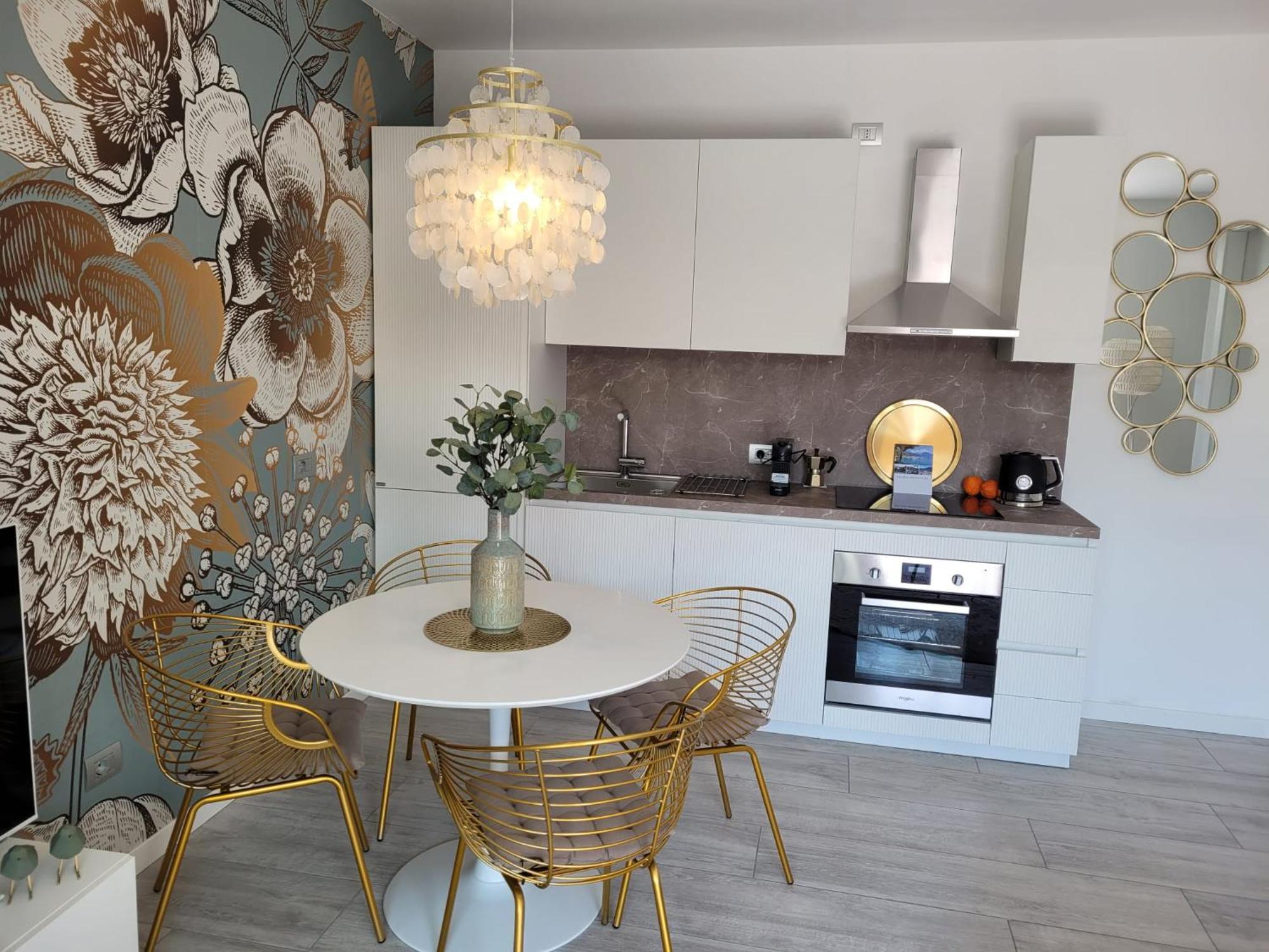 דומאסו Lago-Apartment Midy, Sfeervol, Zwembad, Airco מראה חיצוני תמונה